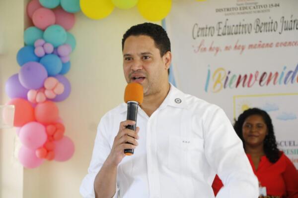 Amador Figaris afirma que en Educación se vive un cambio real