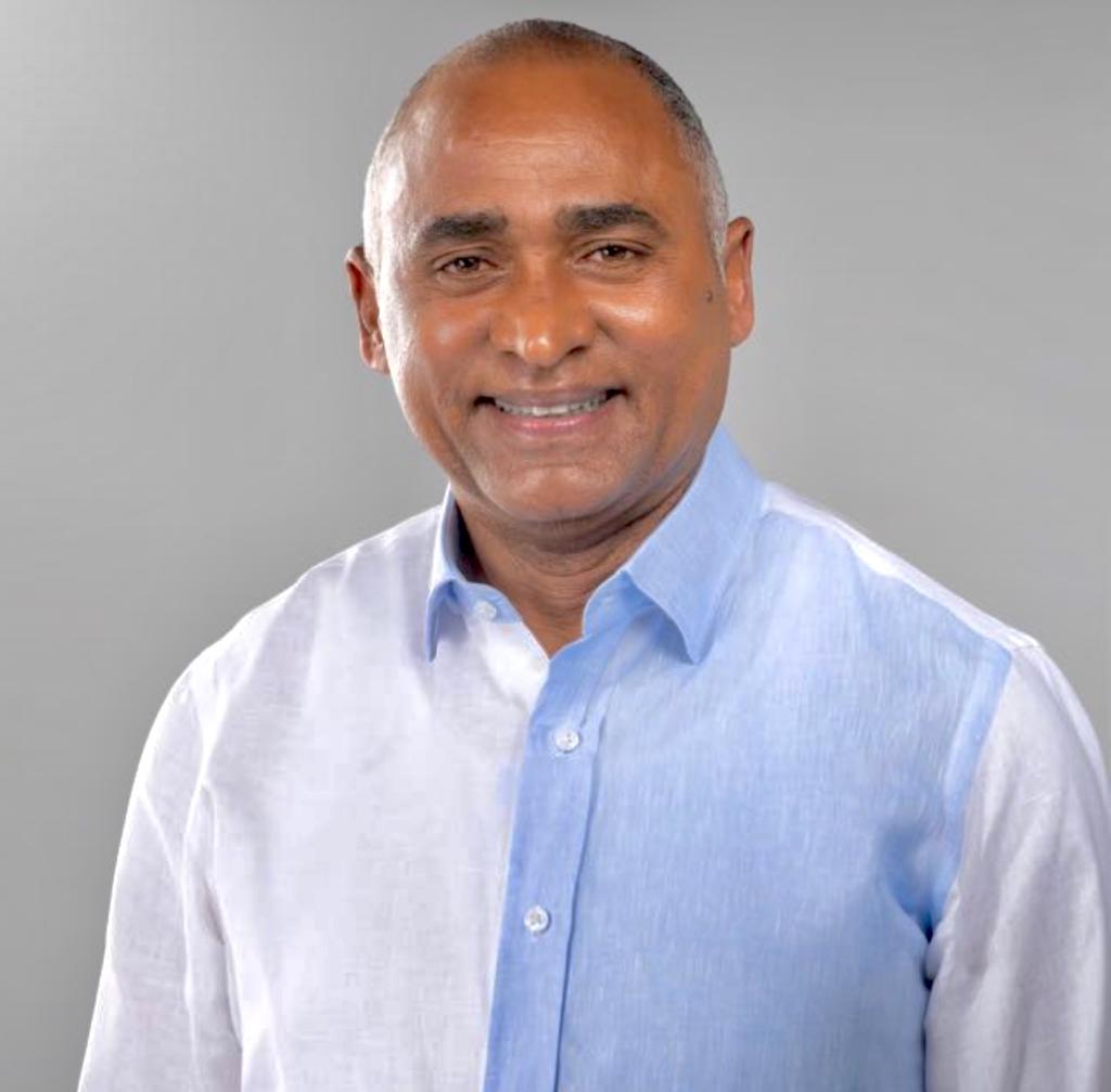 Diputado Julito Fulcar somete proyecto de ley que busca declarar a Baní Capital del mango