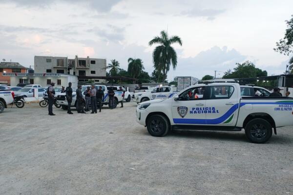 Agentes policiales ultiman dos jóvenes en un supuesto enfrentamiento a tiros 