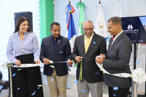 Coopseguros inaugura nueva oficina en Azua
