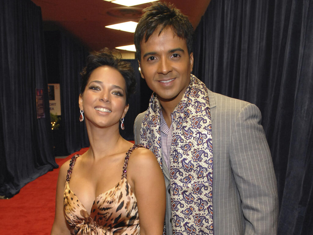 Luis Fonsi respondió a Adamari López y la llamó "falsa"