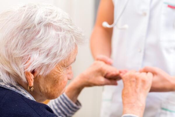 ¿Tiene cura el Alzheimer?