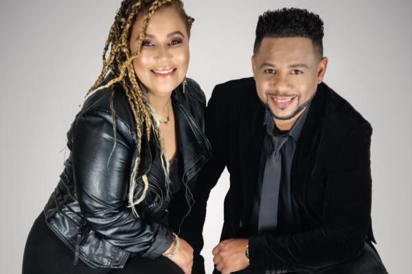 Héctor y Carolina conquistan industria musical internacional.