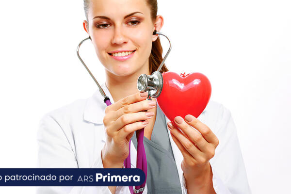 El ejercicio regular y una vida activa son esenciales para mantener un corazón sano.
