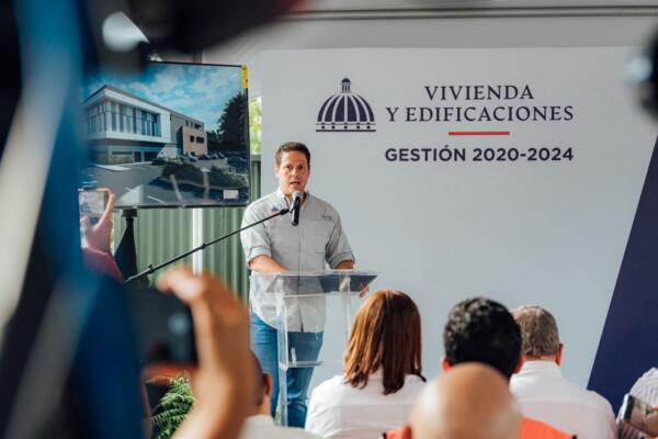 Ministro Carlos Bonilla inicia construcción de moderna Unidad Traumatológica en Higüey. Foto: Fuente EXterna