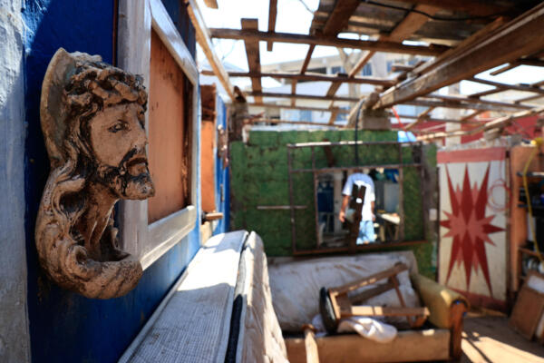 Una casa destruida, en una zona afectada por el paso del huracán Otis, en el balneario de Acapulco, en el estado de Guerrero (México).