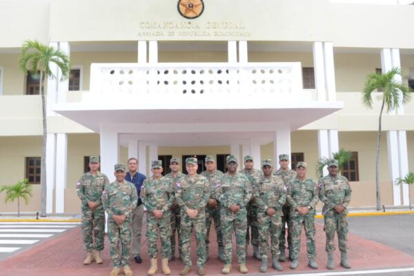ARD y DNCD analizan estrategias para mejorar lucha contra el narcotráfico