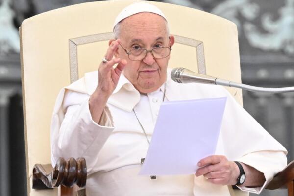 El papa, profundamente apenado por las víctimas del huracán Otis en Acapulco