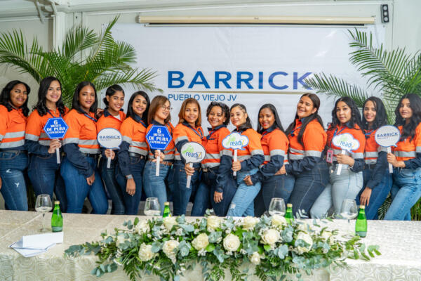 Barrick Pueblo Viejo realiza graduación 