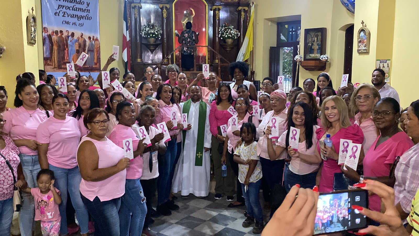 Fuerza del Pueblo realiza jornada sobre cáncer de mama