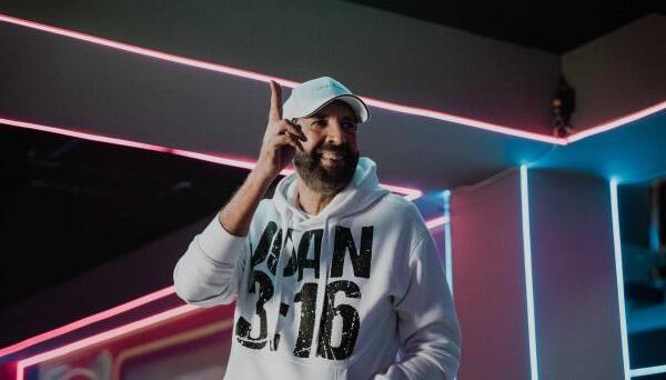Juan Luis Guerra anuncia el estreno en 2024 de Capitán Avispa, bajo su producción