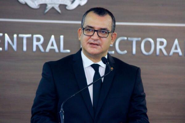 Presidente JCE insiste en necesidad de modificar la ley de partidos políticos