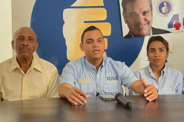 José Radhamés González hijo fue el regidor más votado.