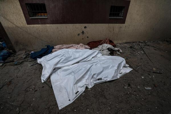 Suben a 3,785 los muertos por los bombardeos israelíes en la Franja de Gaza