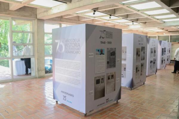 Llega a PUCMM Santo Domingo exposición por los 75 años del periódico El Caribe