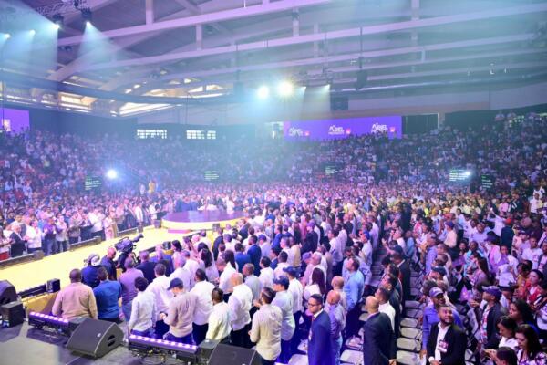 PLD proclama a Abel Martínez como su candidato presidencial.