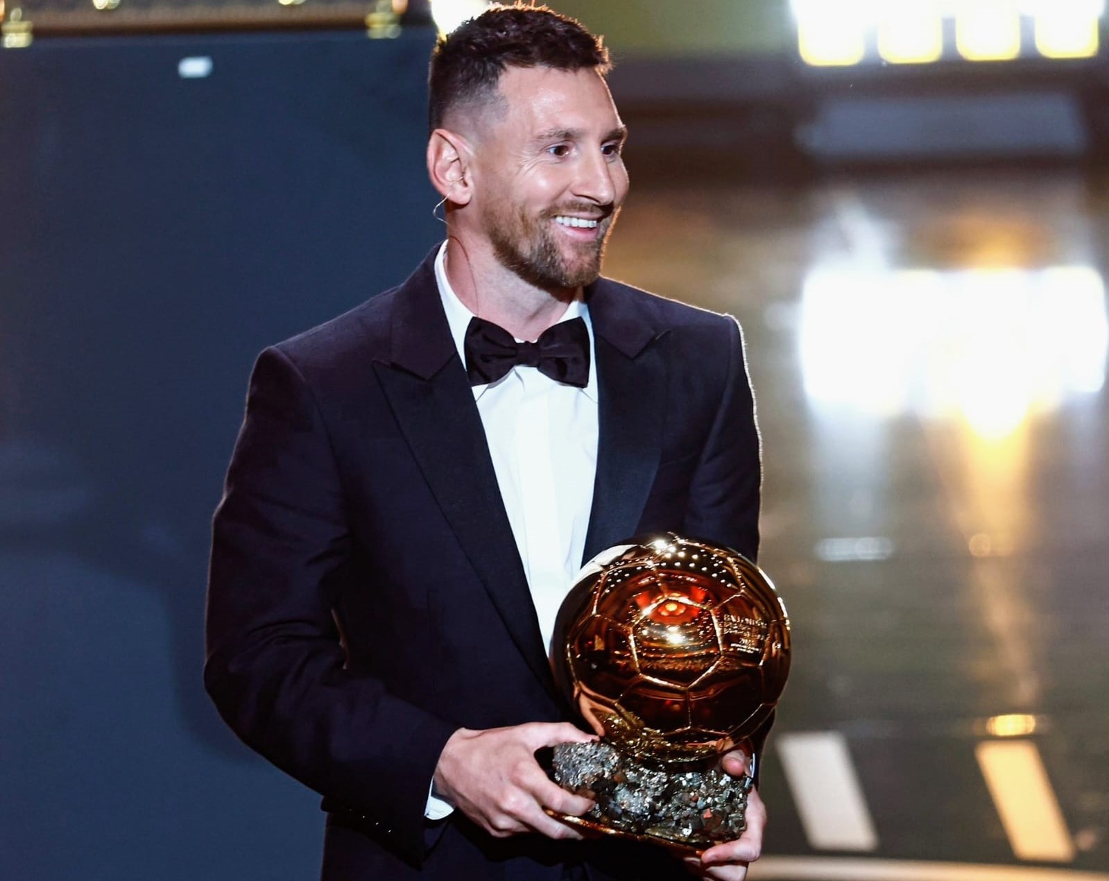 Comenzó la ceremonia del Balón de Oro: Lionel Messi buscará un nuevo trofeo en París
