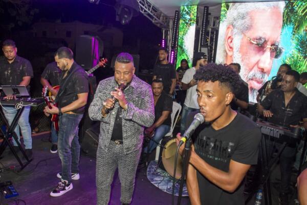 Juan Hubieres lleva la música de Luis Miguel del Amargue al Cierre de Verano de Yamasá