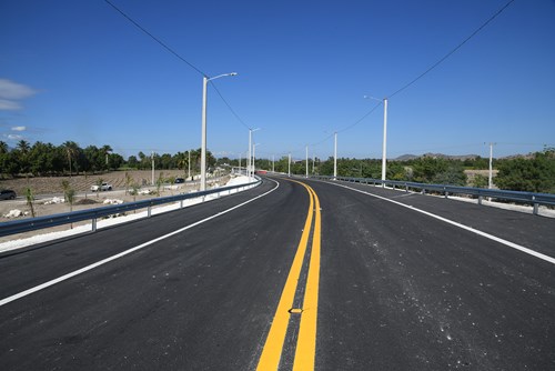 Autoridades de MOPC inauguran obras viales en distintas comunidades de Peravia