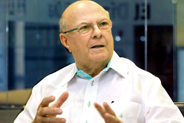 Expresidente Hipólito Mejía