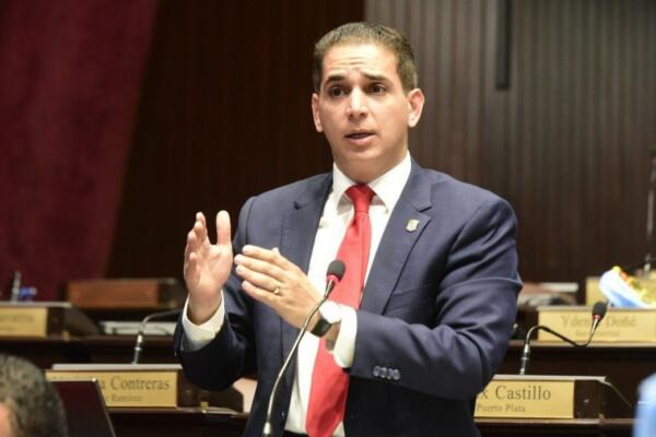 Víctor Fadul en el Congreso Nacional.