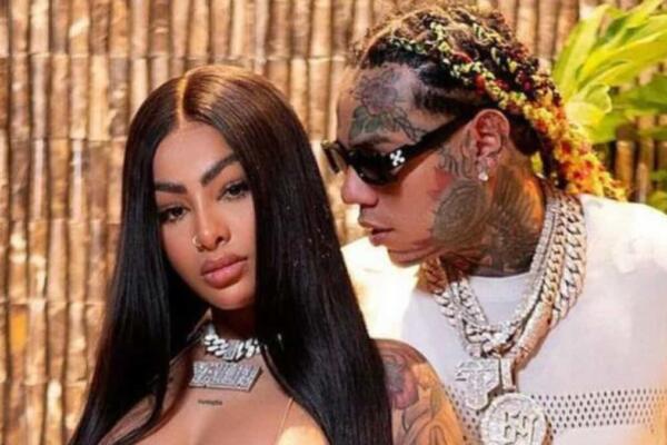 El rapero estadounidense Tekashi 69 junto la urbana dominicana  Yailin La Más Viral.