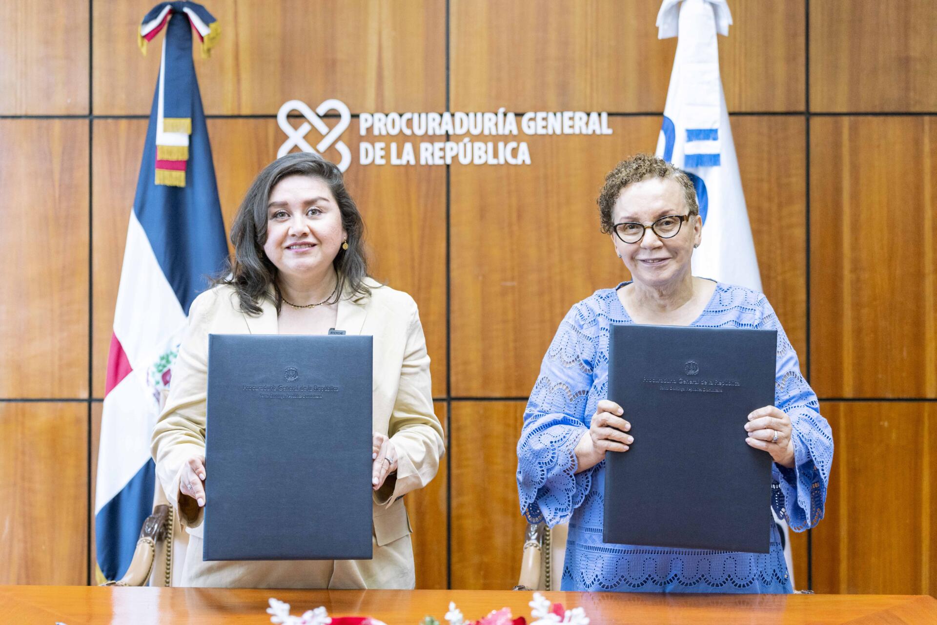 Firman memorándum de entendimiento con EE.UU. contra el lavado de activos