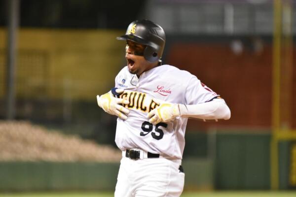 El pelotero Christopher Morel en el juego contra Los Toros. Foto: fuente externa.