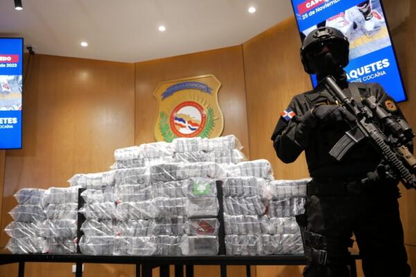 Paquetes presumiblemente de Cocaína. (Foto: Fuente externa)