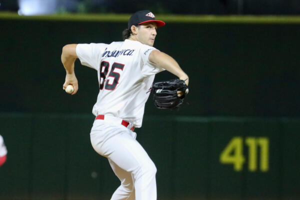 Daniel Lynch le dio la victoria a los Leones frente a las Estrellas