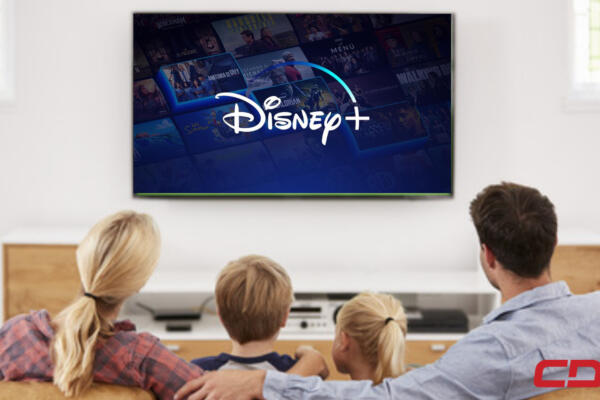 Familia disfruta de Disney+. Fuente: CDN Digital