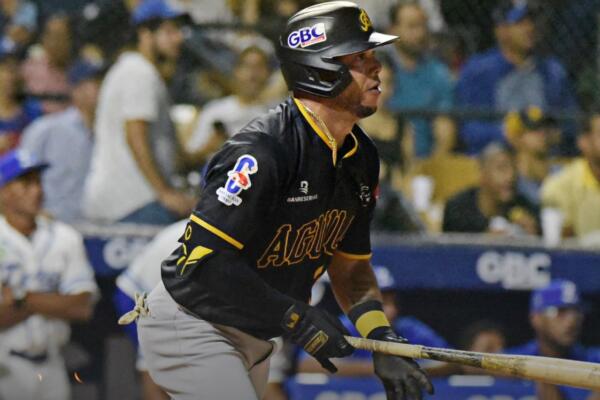 Las Águilas Cibaeñas en el juego contra el Licey. Foto: fuente externa.