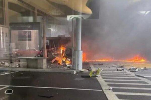 Explosión de vehículo que obligó a cierre del puente del Niágara que conecta a EEUU y Canadá. Foto: foto fuente externa.