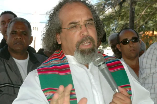 Padre Rogelio Cruz. FOTO: Fuente externa.