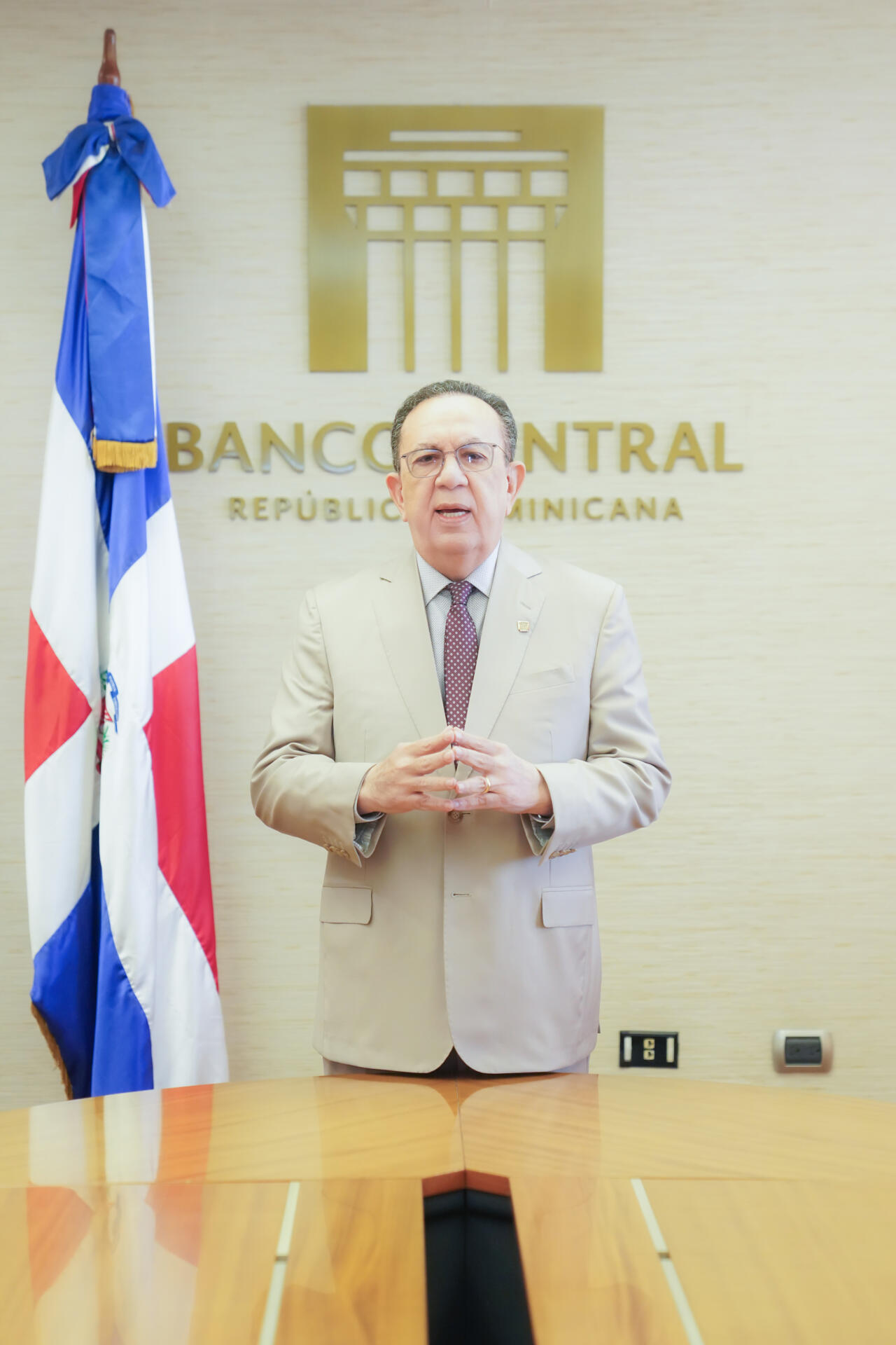 Héctor Valdez Albizu, Gobernador del Banco Central. Foto: fuente externa
