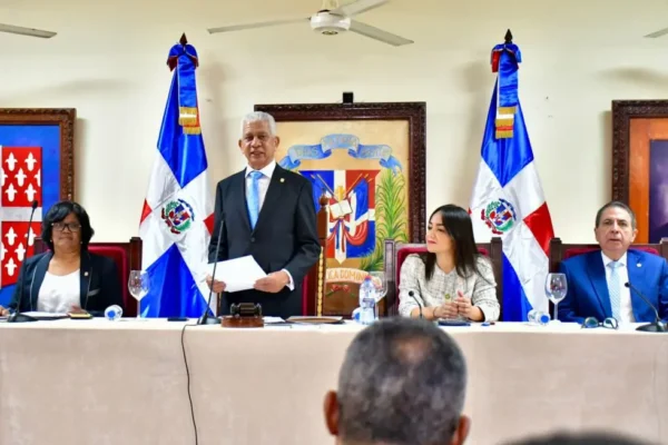 Senado sesiona en el Seibo; conmemora 523 aniversario de su fundación