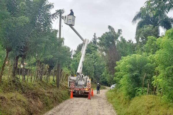 EDEESTE trabaja para restablecer servicio 