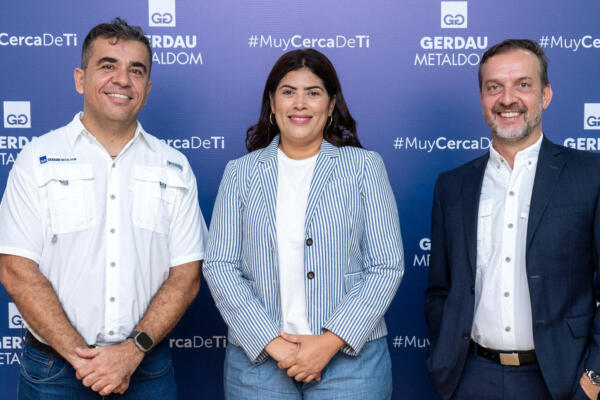 Juliano Graziel, Karina Gil y Jefferson Marko