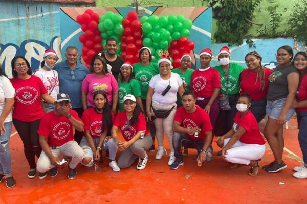 Miembros de la Fundación In God’s Hands