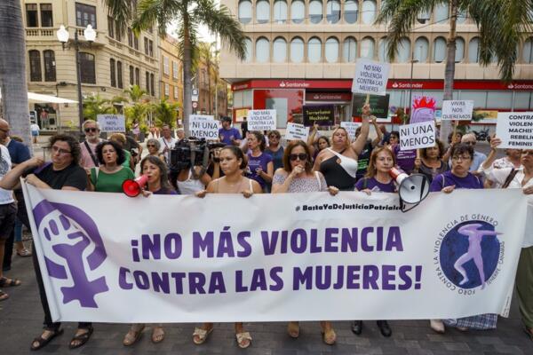 Manifestantes en España en contra del 