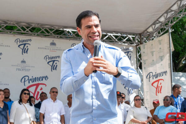 Roberto Ángel Salcedo en Puerto Plata. Fuente: Externa