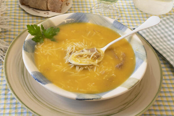 Hombre muere tras ingesta de sopa envenenada. (CDN digital). 