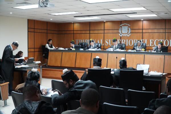 Audiencia Tribunal Superior Electoral. Foto: Fuente externa. 