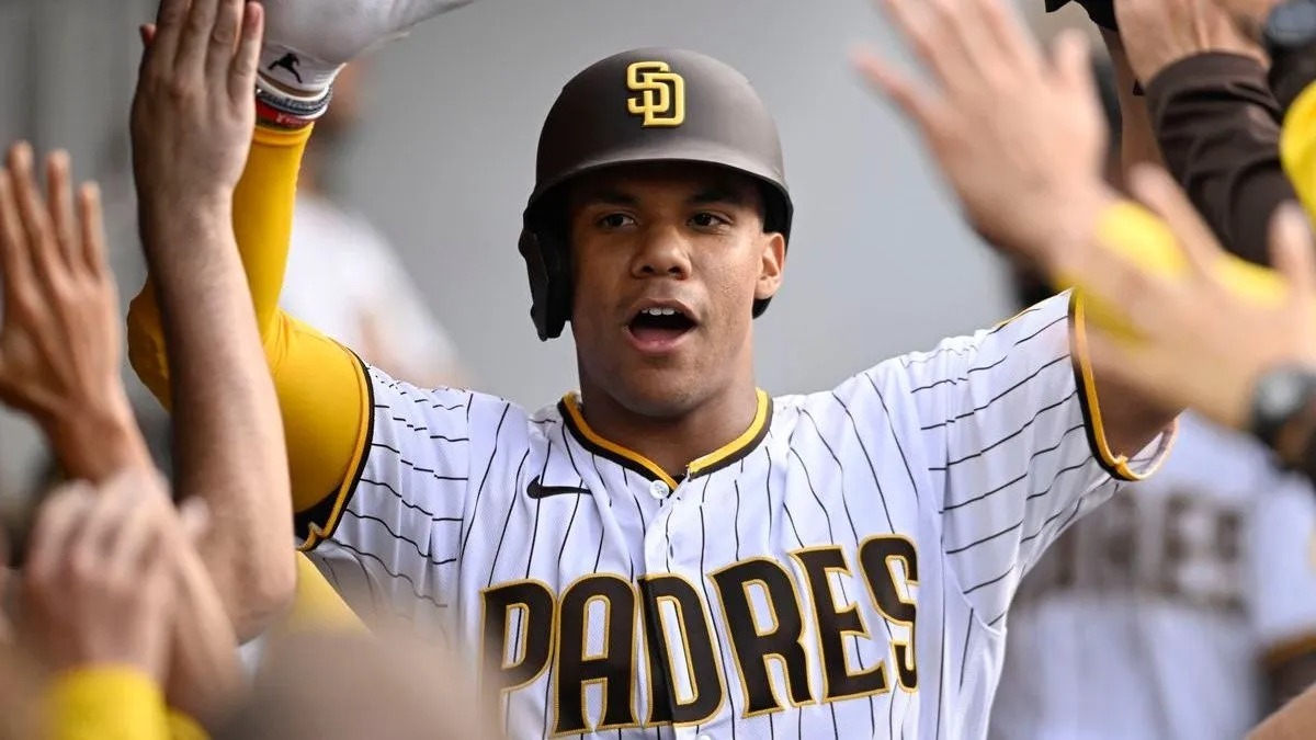 Tres dominicanos se alzan con Bate de Plata MLB