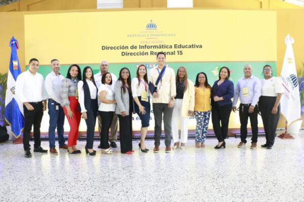 Regional 15 de Educación presenta su experiencia de Buenas Prácticas en innovación tecnológica. Foto: Fuente Externa