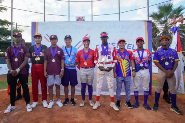 celebracion de Torneo Pimentel Internacional Baseball Classic 2023