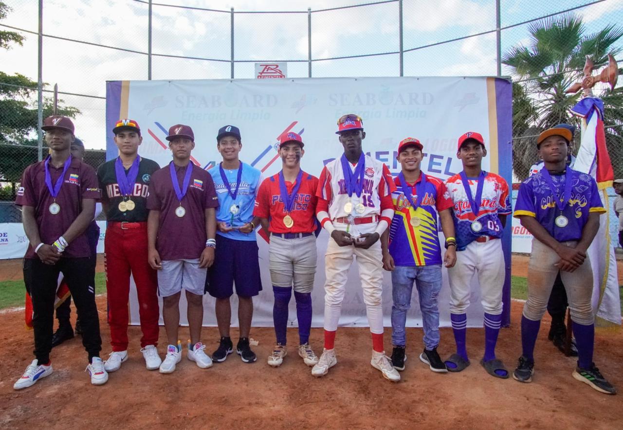 celebracion de Torneo Pimentel Internacional Baseball Classic 2023