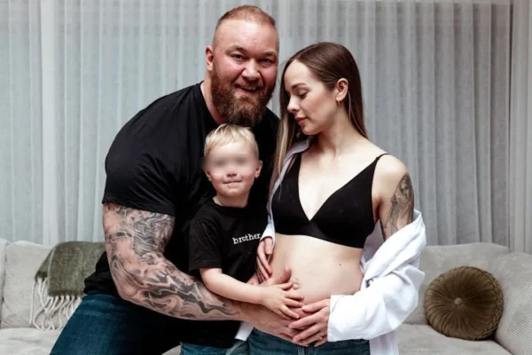 Thor Björnsson y su esposa. / Fuente externa.