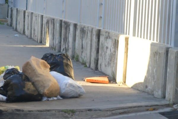 Basura en hospitales de Santo Domingo. (Foto: CDN) 