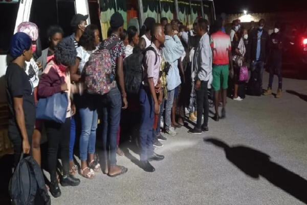 Nacionales haitianos repatriados a su país de origen. FOTO: Fuente externa
